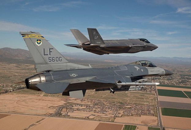F-35s_new_home_(16122656366)